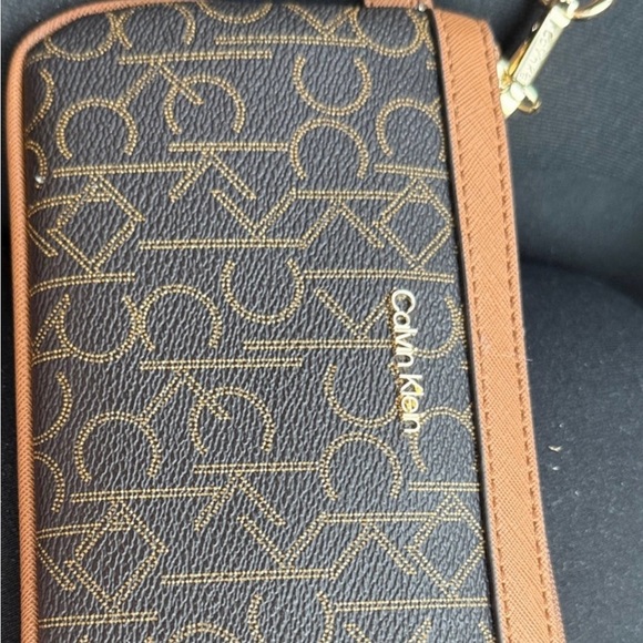 Calvin Klein Black and Brown Monogram Clutch - Picture 1 of 2